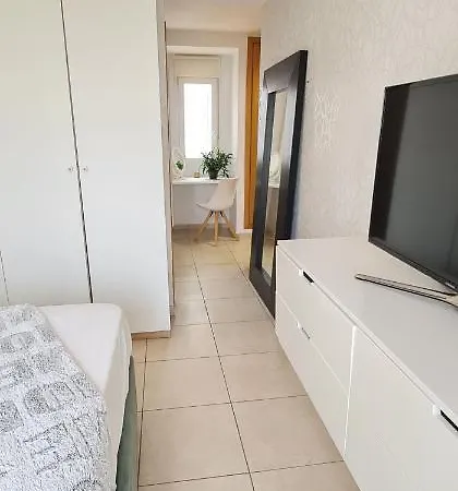 Beautiful Bedroom With Private Bathroom